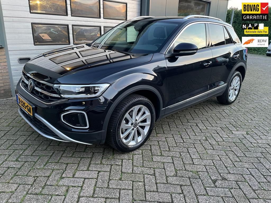 VOLKSWAGEN T-Roc 1.5 TSI ACT Style - Automotive Trade Center