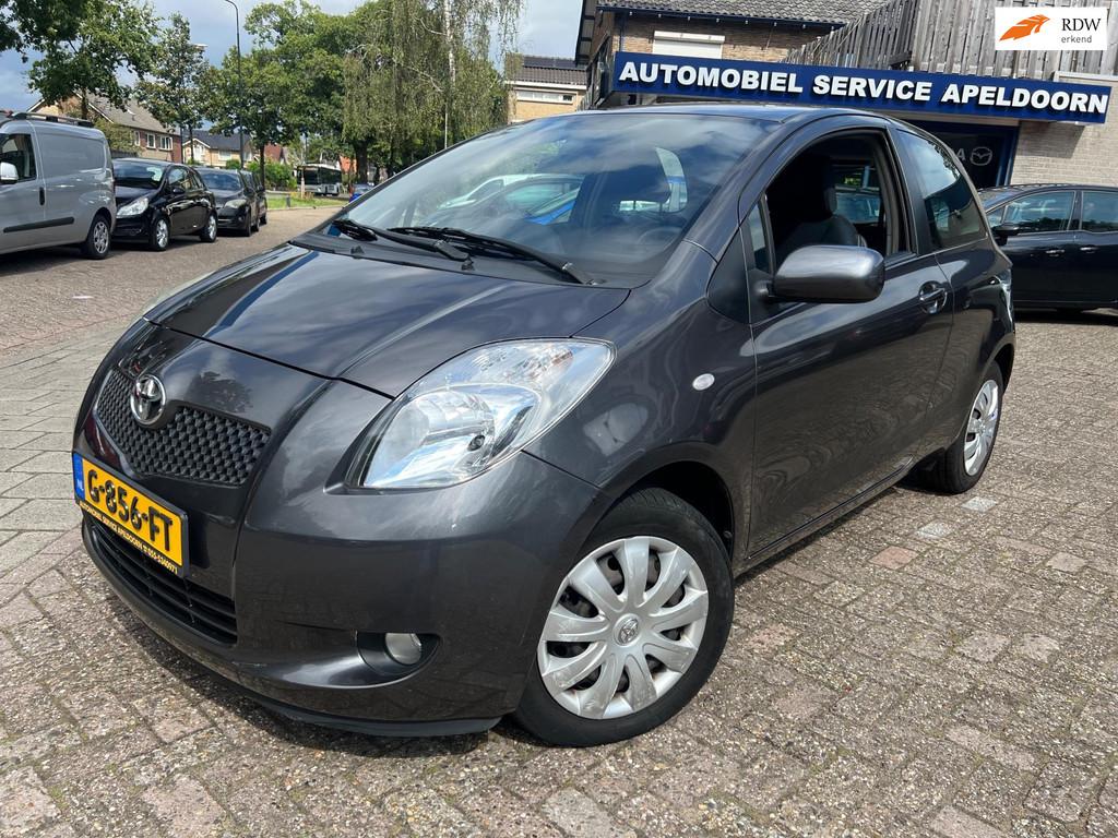 car-auction-TOYOTA-Yaris-13778308