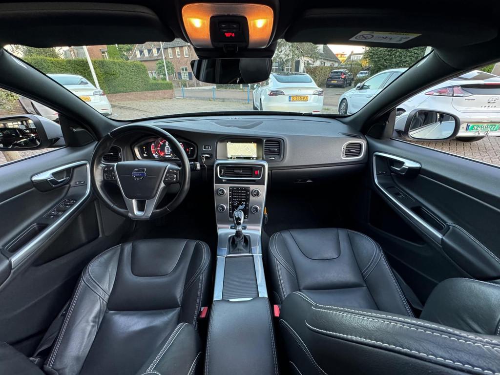 VOLVO V60 2.4 D6 Twin Engine RDesign 2015 Full Option! NAP