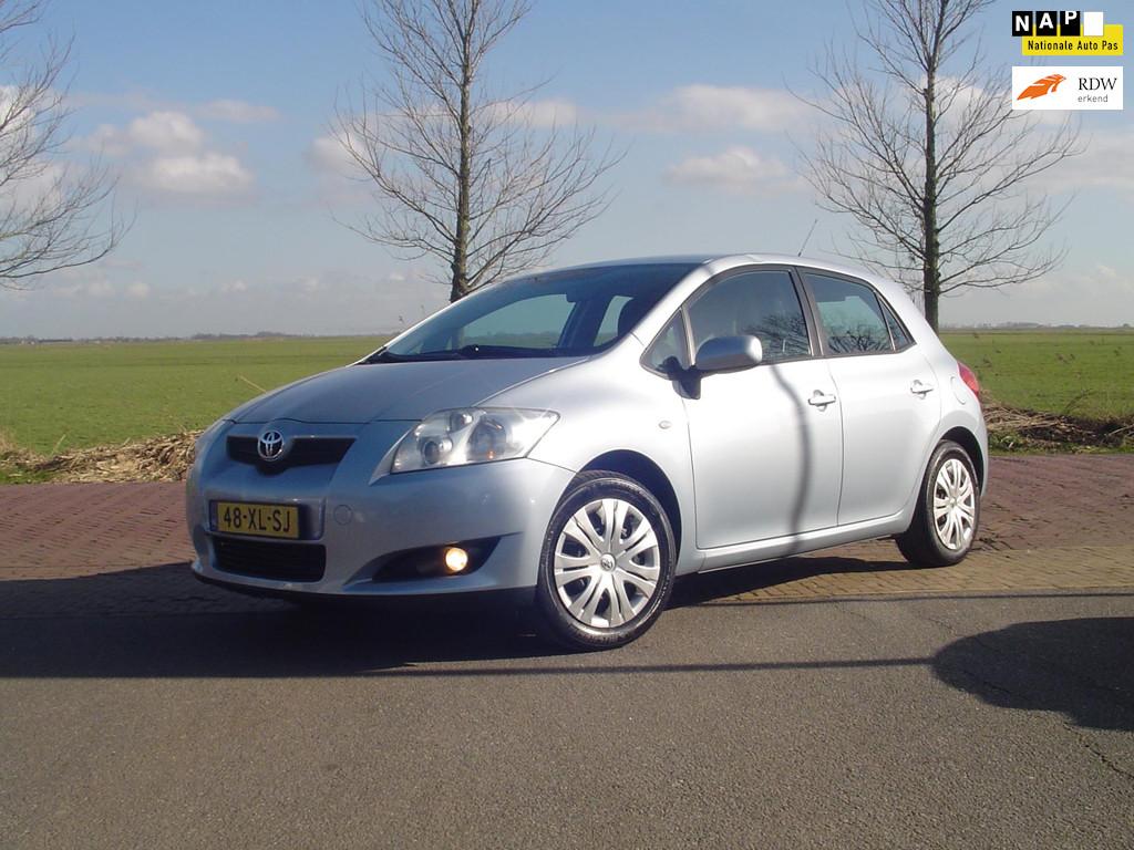 car-auction-TOYOTA-Auris-14988558