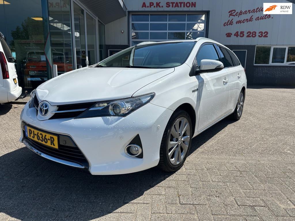 car-auction-TOYOTA-Auris Touring Sports-15277294