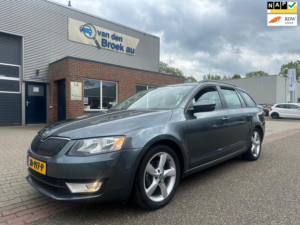 car-auction-SKODA-Octavia-15483845